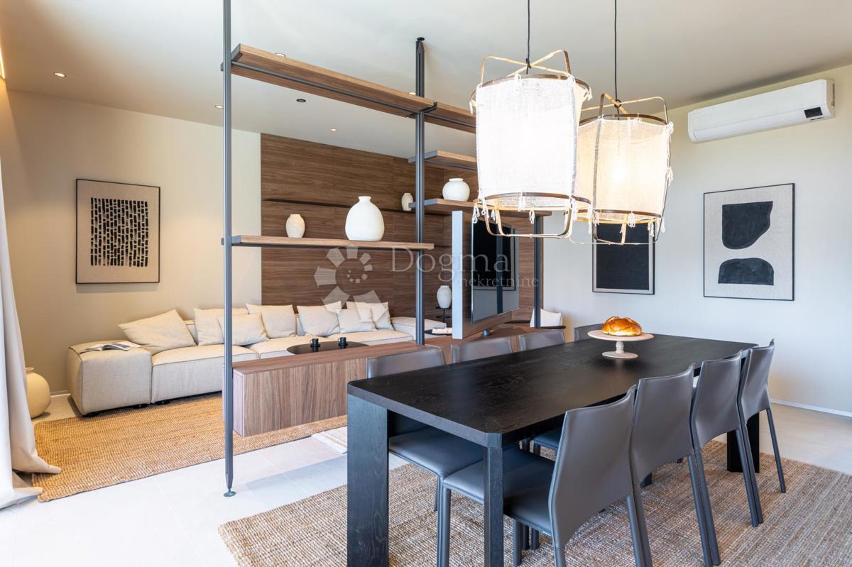 Villa esclusiva smart home, completamente attrezzata, con vista aperta