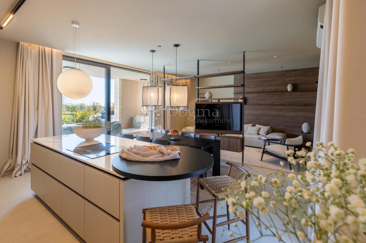 Villa esclusiva smart home, completamente attrezzata, con vista aperta