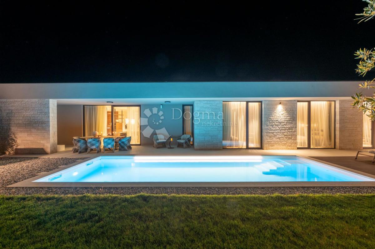 Villa esclusiva smart home, completamente attrezzata, con vista aperta