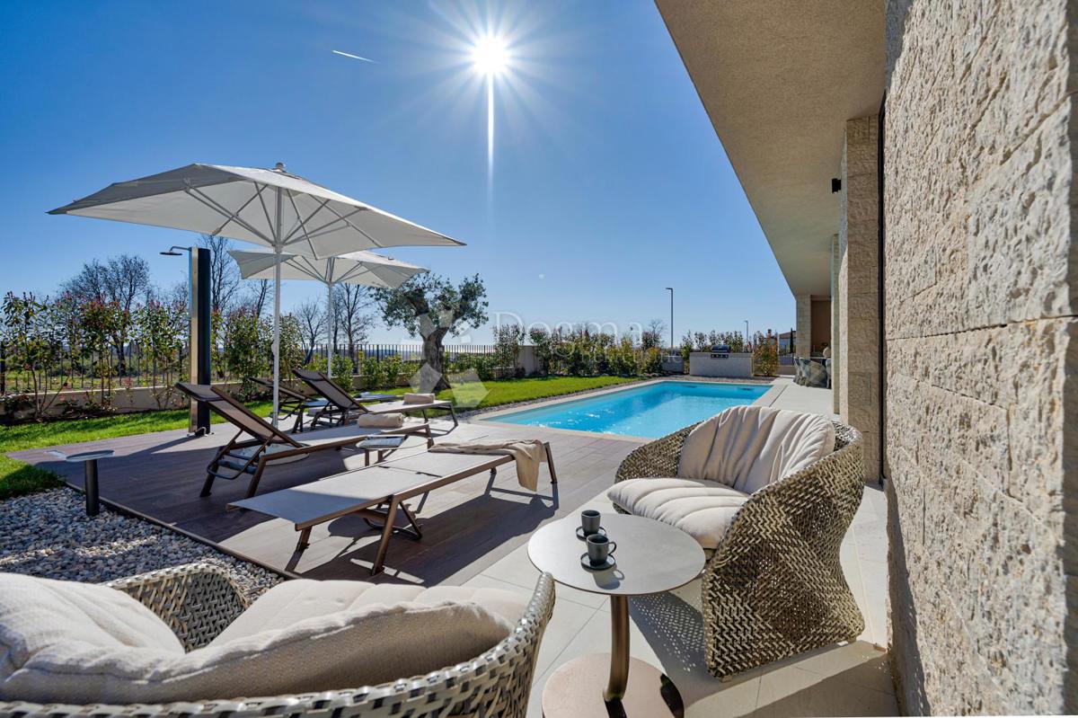 Villa esclusiva smart home, completamente attrezzata, con vista aperta