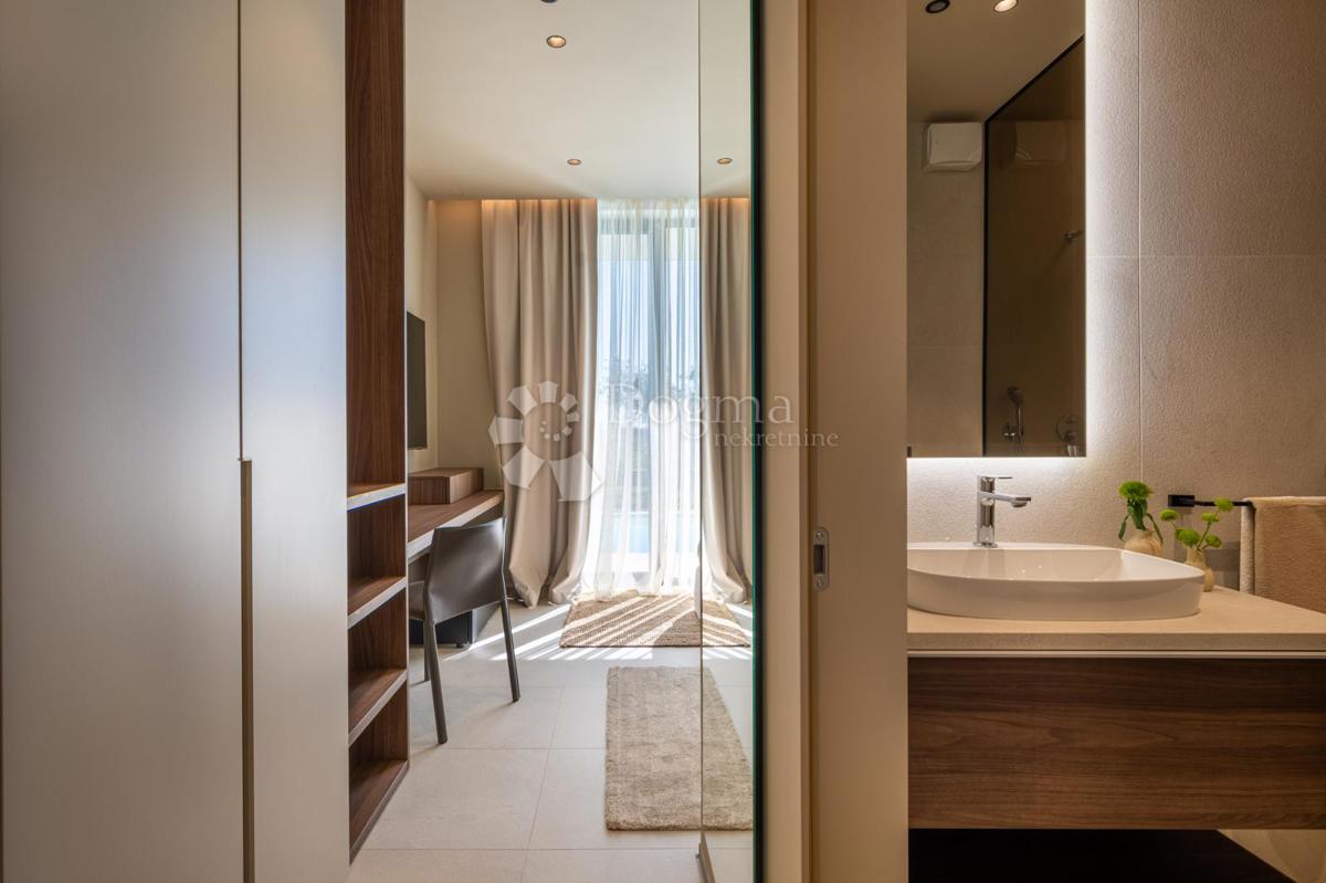 Villa esclusiva smart home, completamente attrezzata, con vista aperta