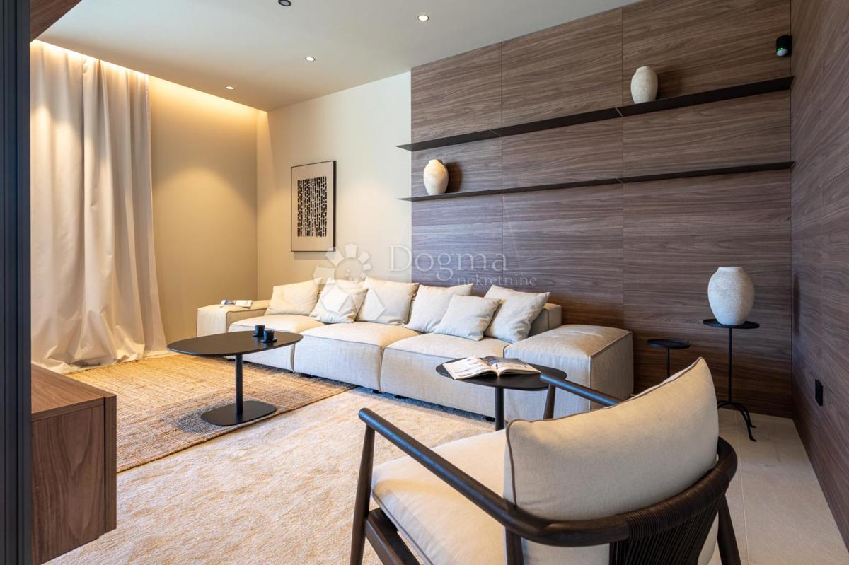 Villa esclusiva smart home, completamente attrezzata, con vista aperta