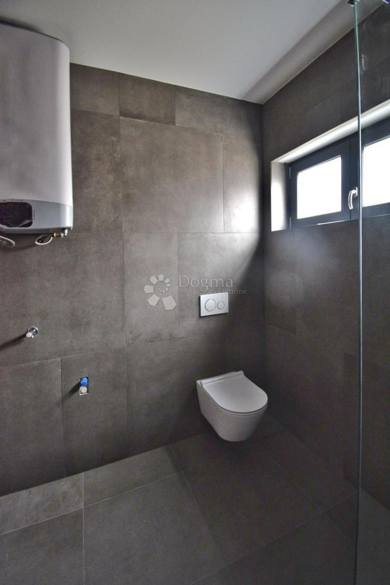 Allogio Štinjan, Pula, 73m2