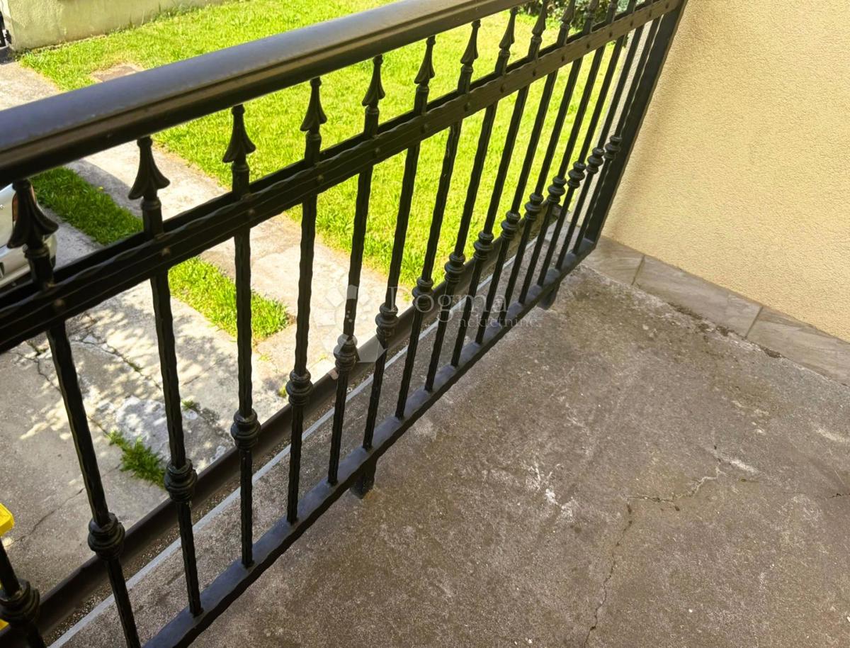 Casa Resnik, Peščenica - Žitnjak, 240m2