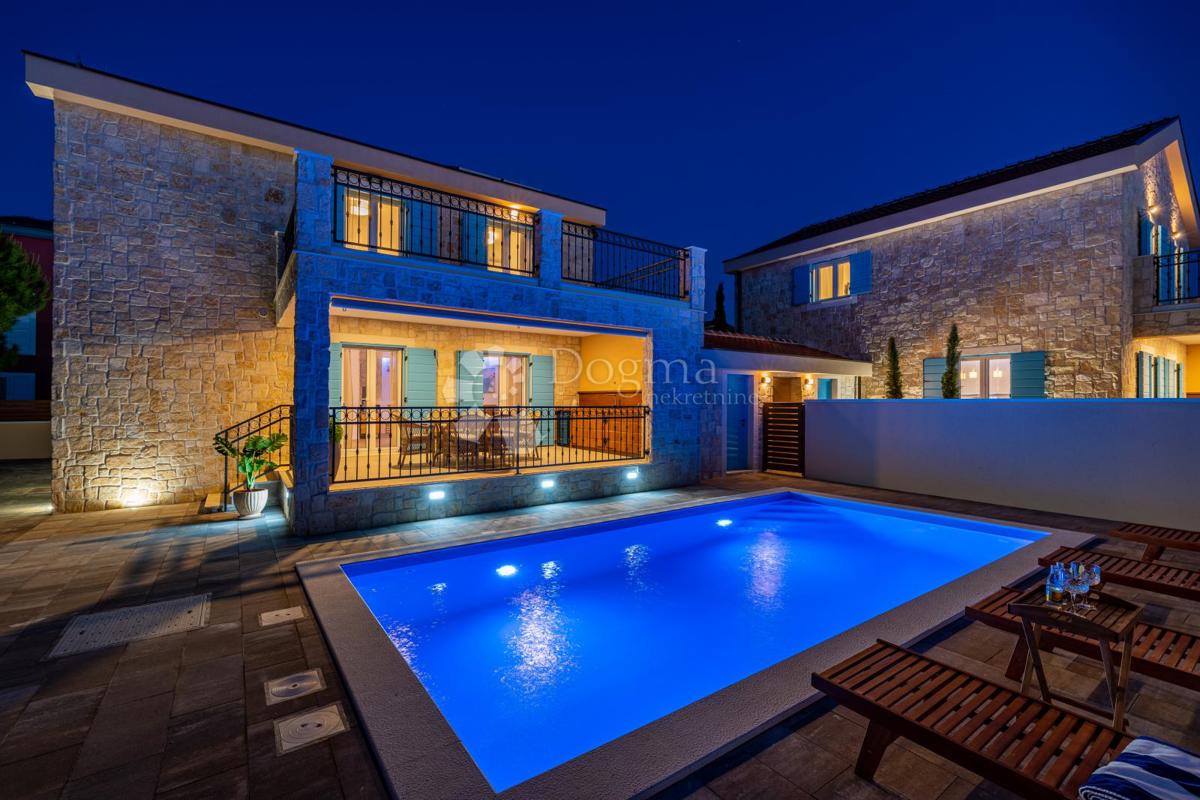 Casa Privlaka, 560m2