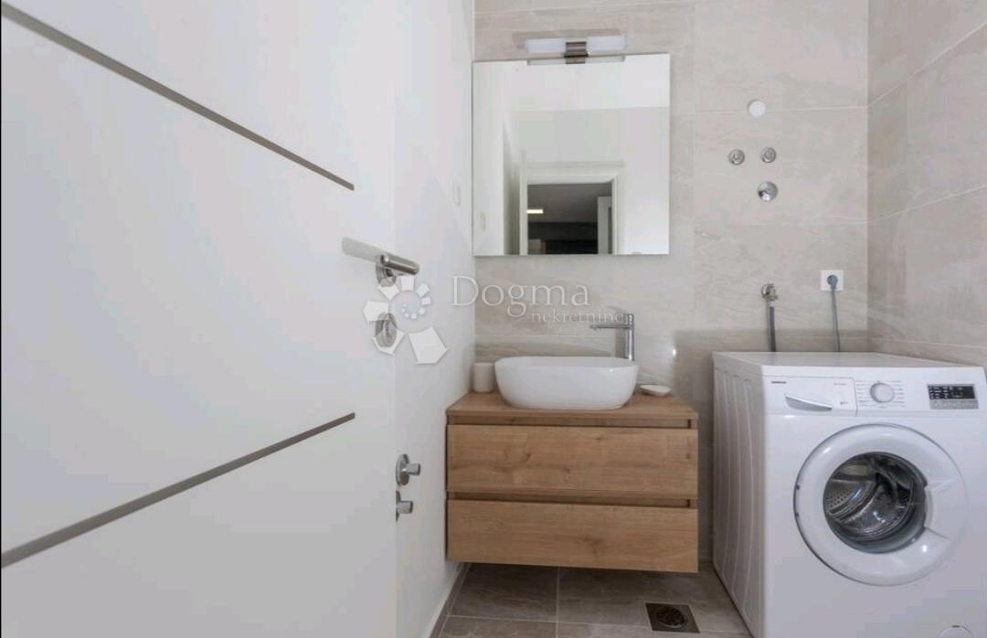 Allogio Brodarica, Šibenik - Okolica, 225m2