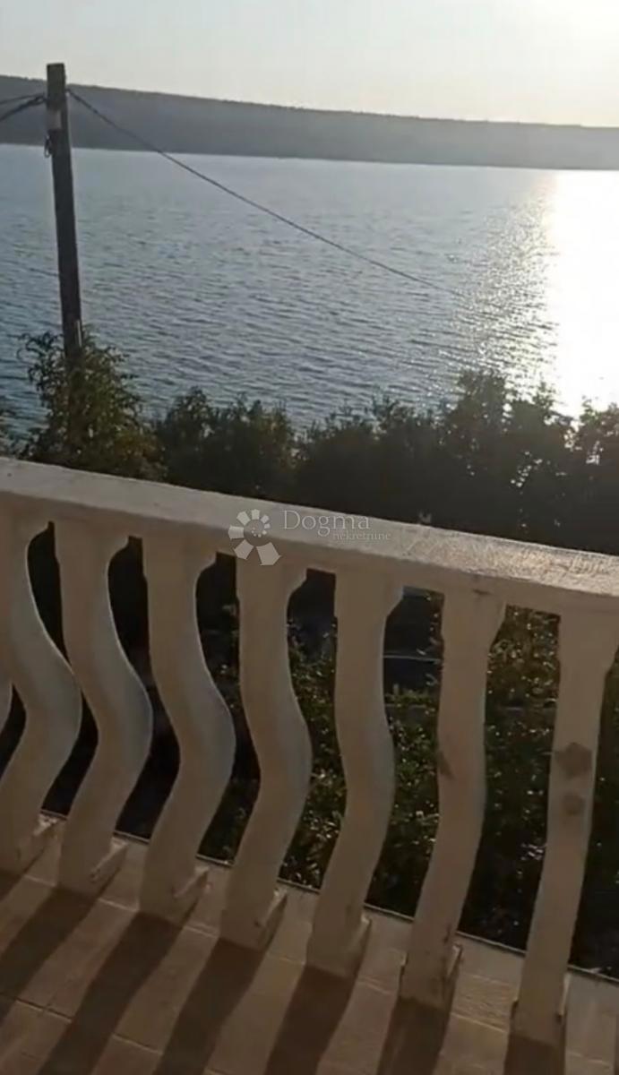 Casa Gornji Karin, Obrovac, 215m2