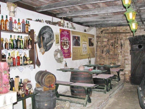 Casa Zmajevac, Kneževi Vinogradi, 51m2