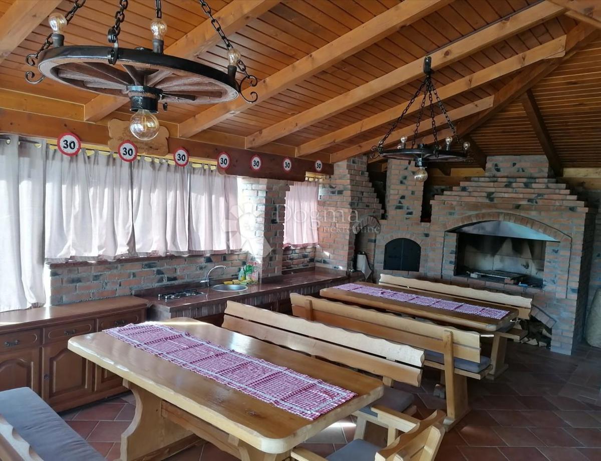 Casa Rozga, Dubravica, 272m2