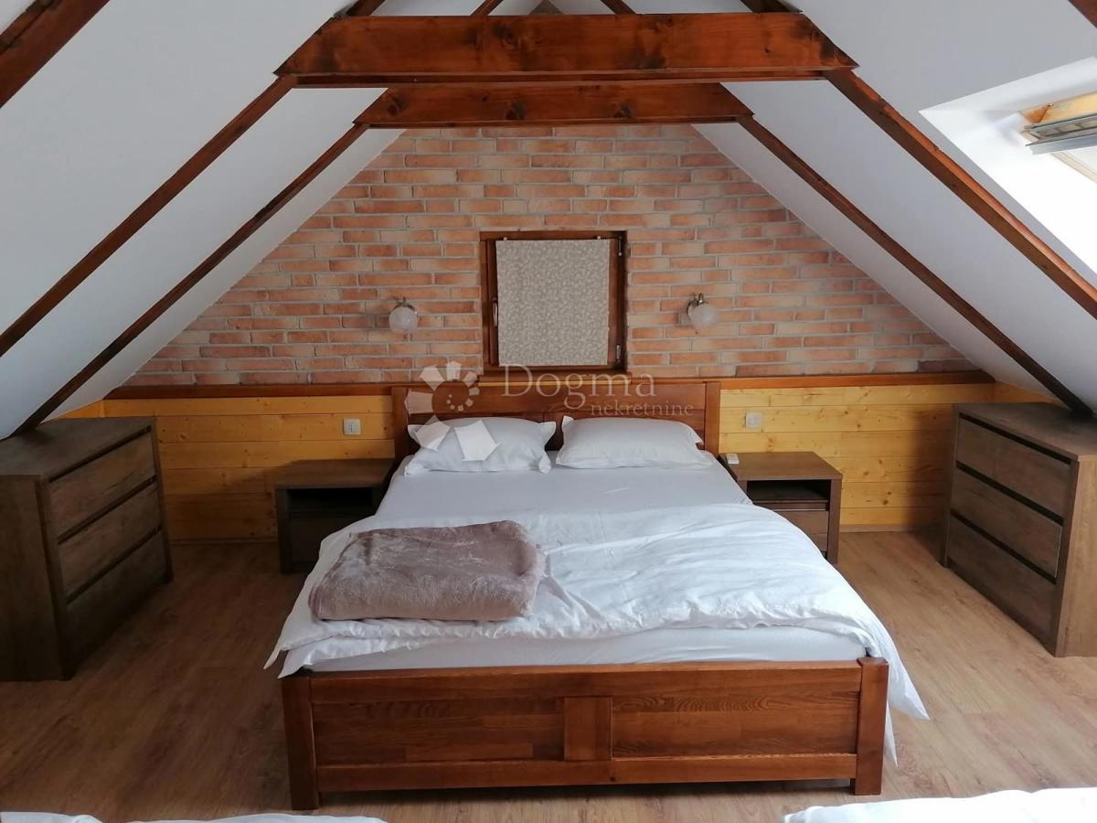 Casa Rozga, Dubravica, 272m2