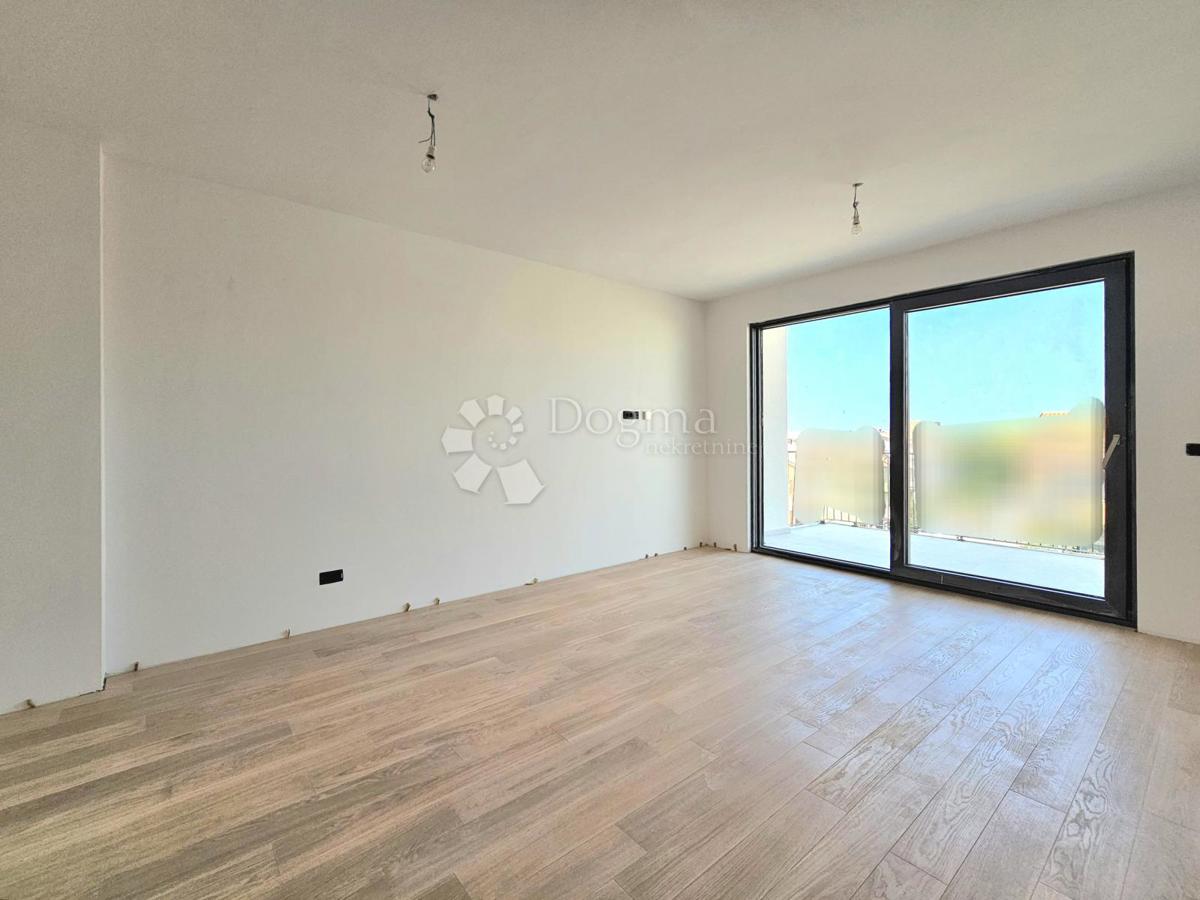 Umago, nuova costruzione,