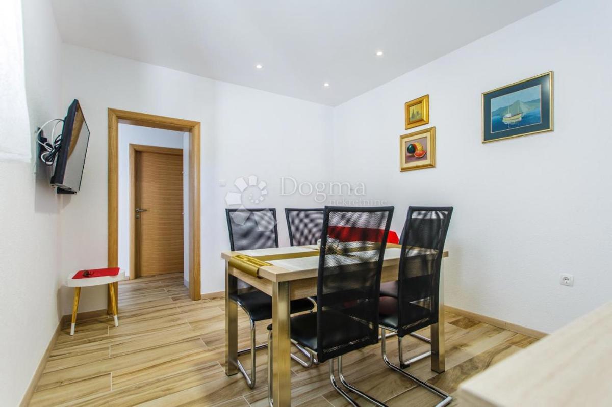 Casa Sućuraj, 258,88m2