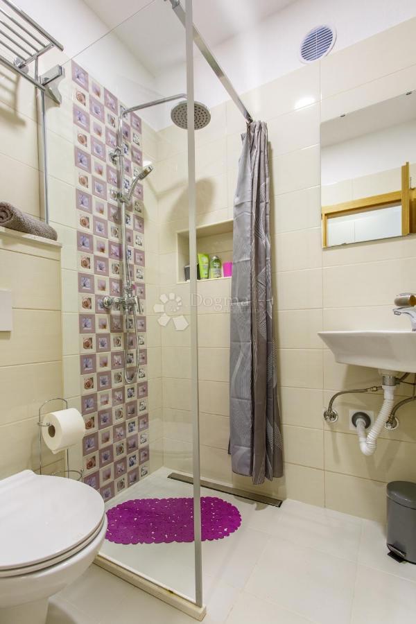 Casa Sućuraj, 258,88m2