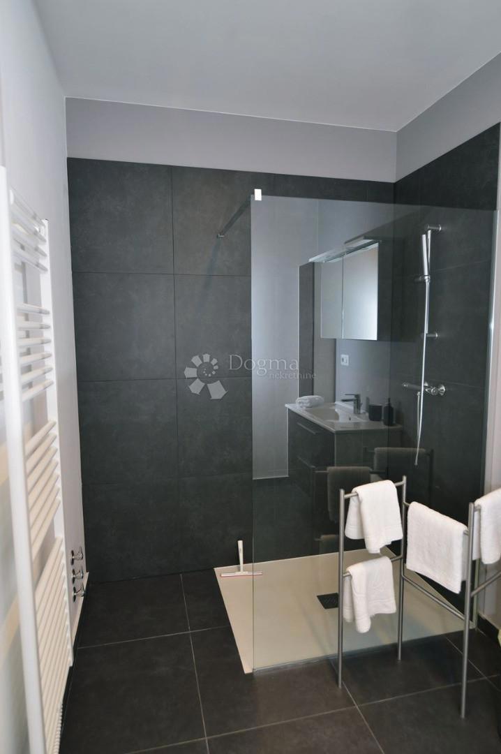 LOVRAN – Appartamento Esclusivo a 50 Metri dal Mare