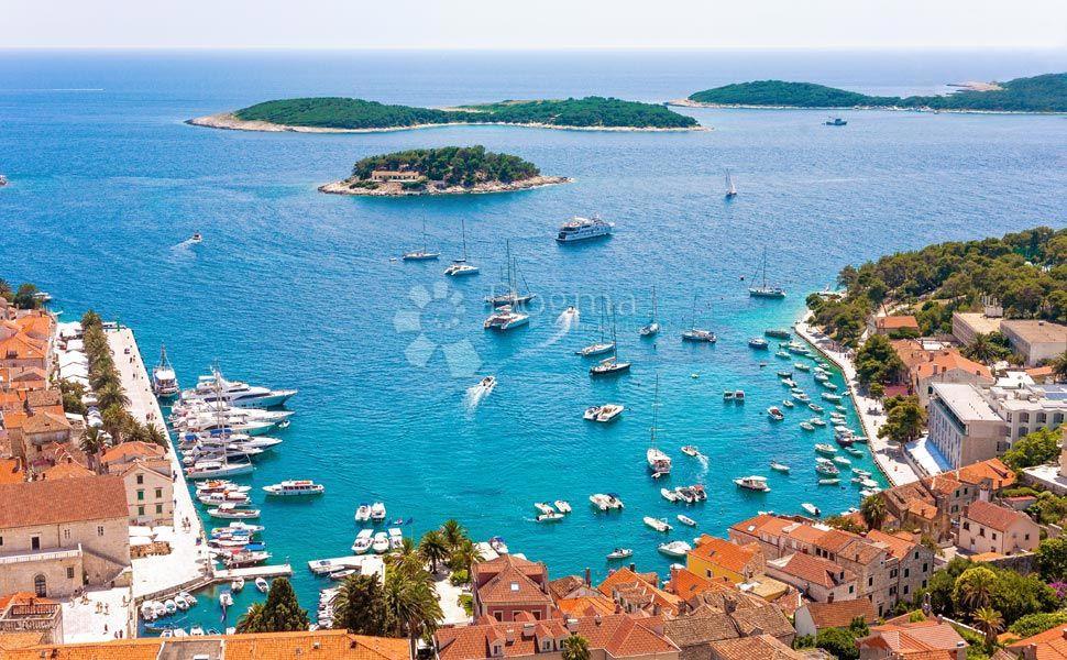 Terreno edificabile Hvar, 6.554m2