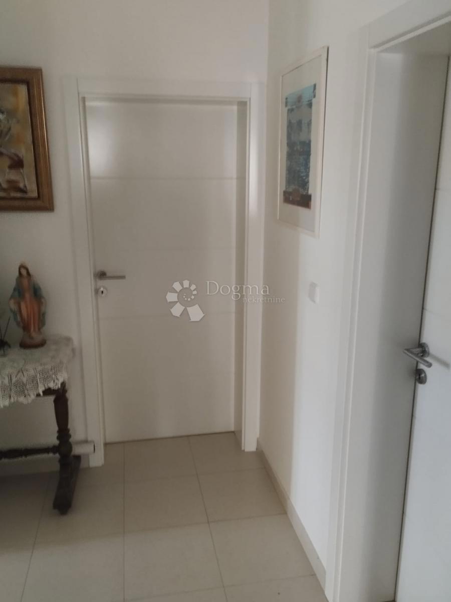 Allogio Svetvinčenat, 127m2