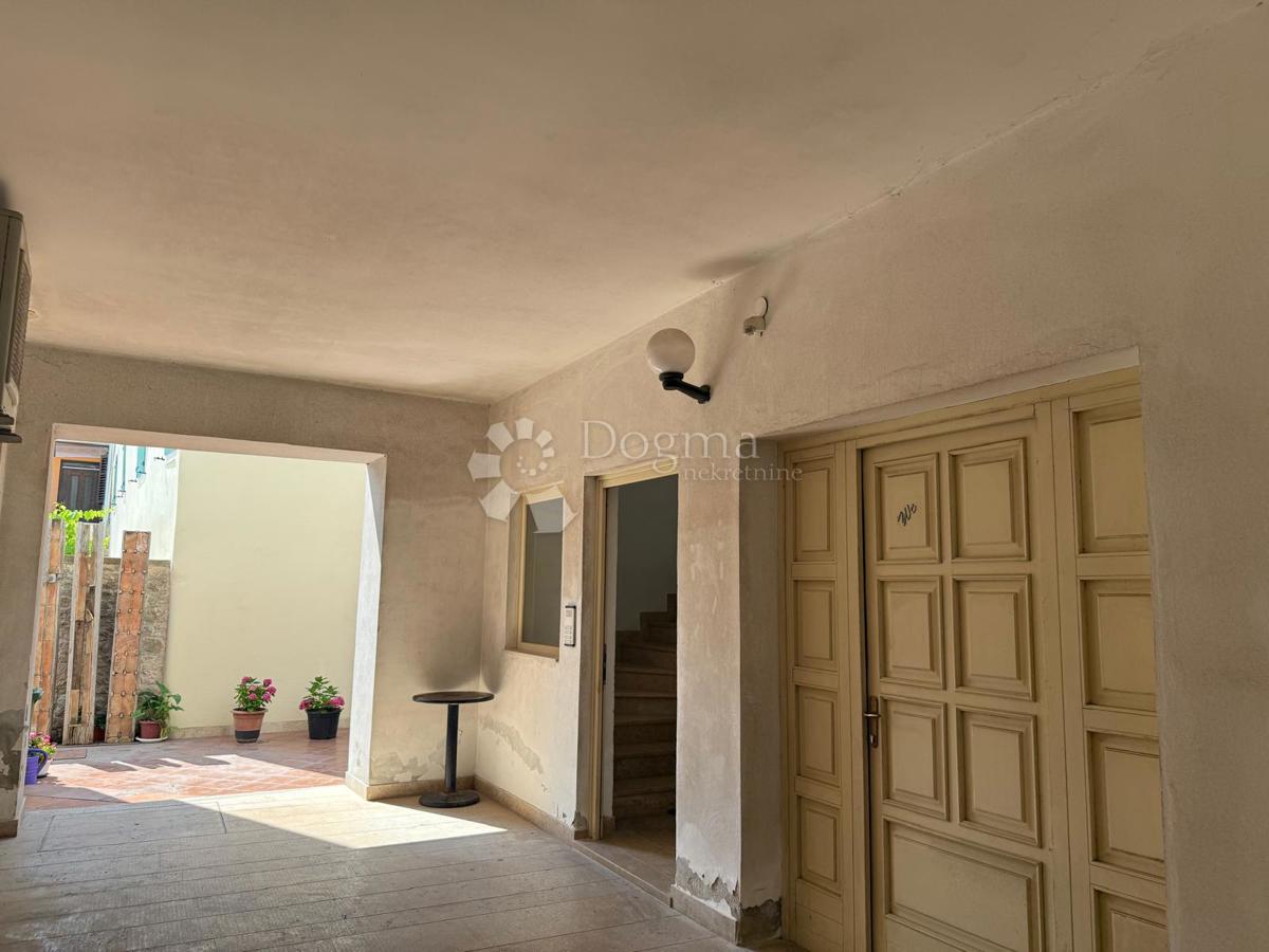 Allogio Svetvinčenat, 127m2