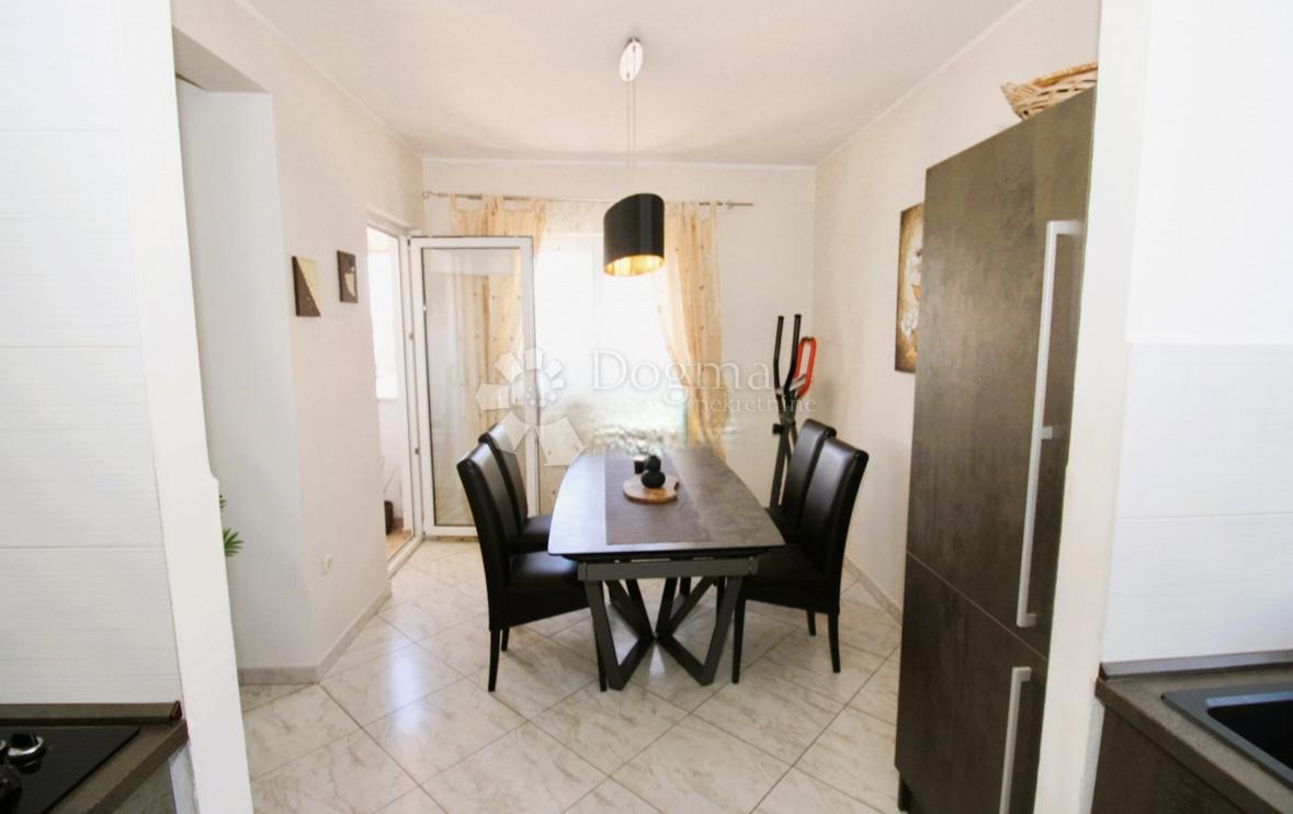 Allogio Vrvari, Poreč, 67m2