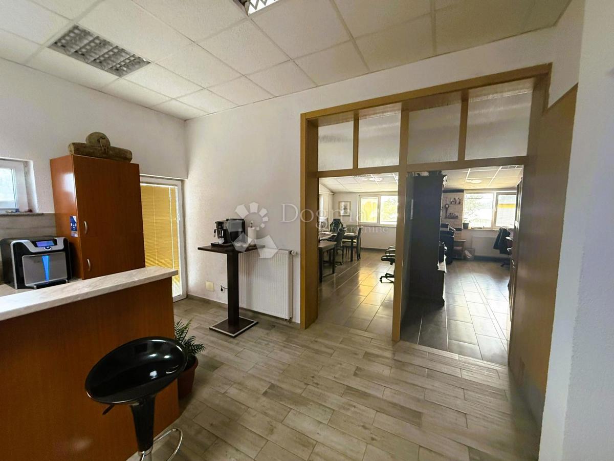Locale commerciale Sveta Marija, 6.848m2