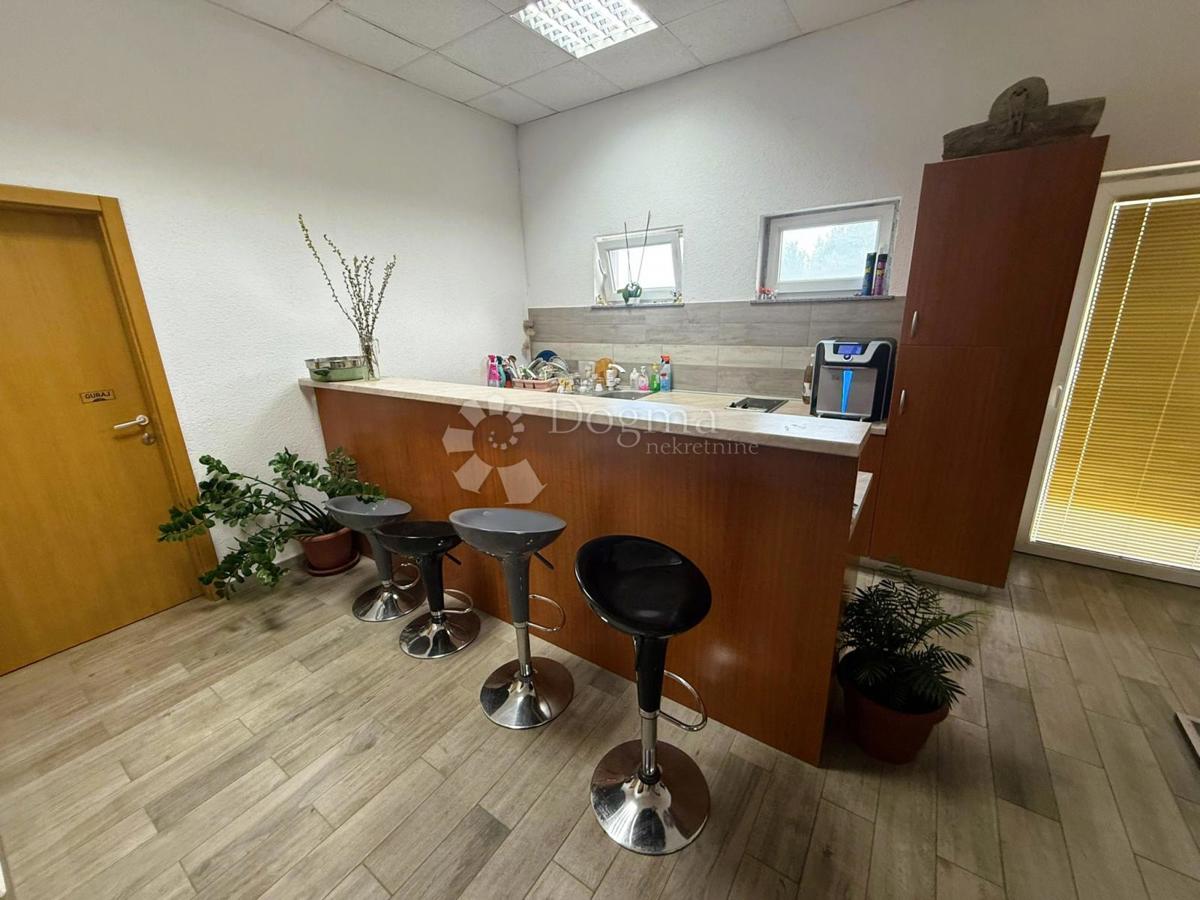 Locale commerciale Sveta Marija, 6.848m2