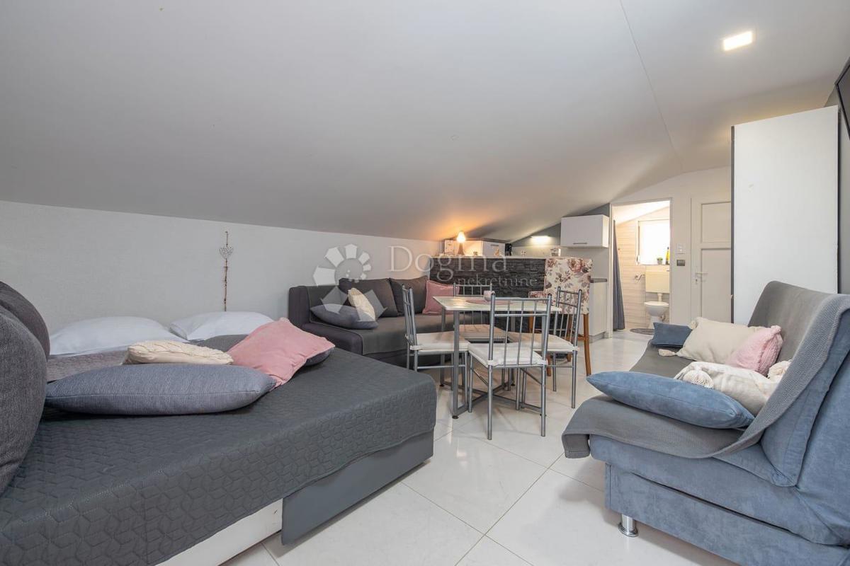 Appartamento Cesarica, Karlobag, 24,52m2