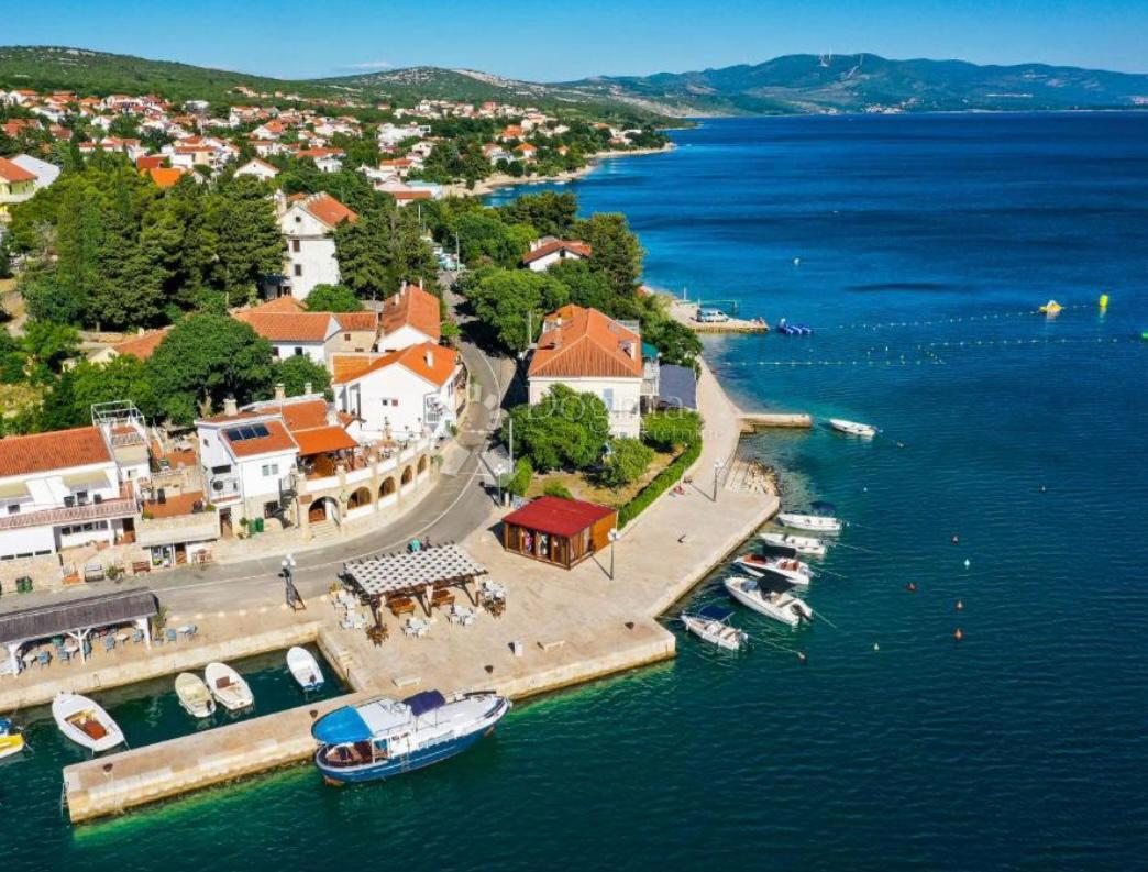 Terreno edificabile Maslenica, Jasenice, 4.000m2