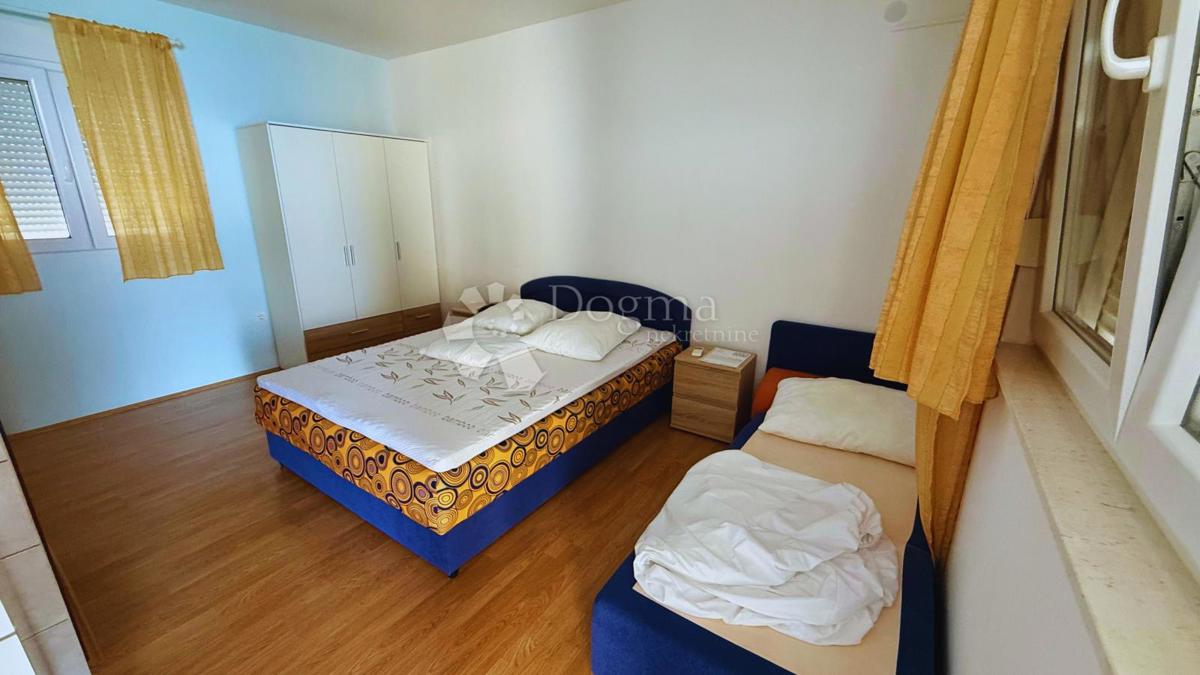 Casa dei Sogni in Prima Fila sul Mare – Podstrana, 126 m² di Spazio Abitativo + Giardino