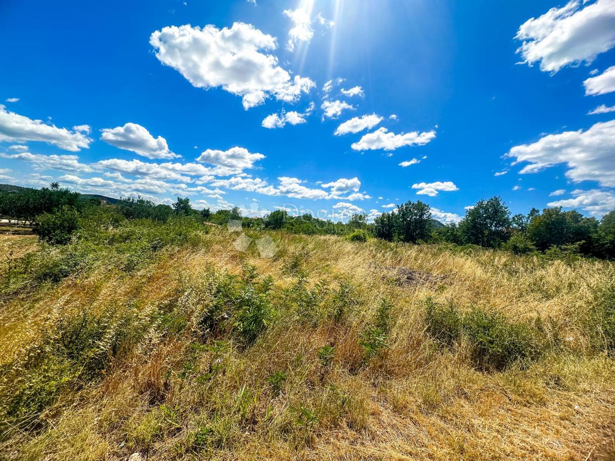 Terreno edificabile Polača, 818m2