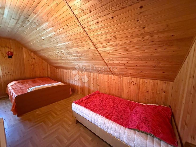 Casa Podoštra, Gospić - Okolica, 200m2