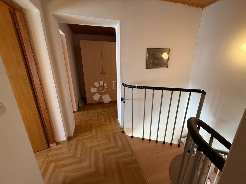 Casa Podoštra, Gospić - Okolica, 200m2