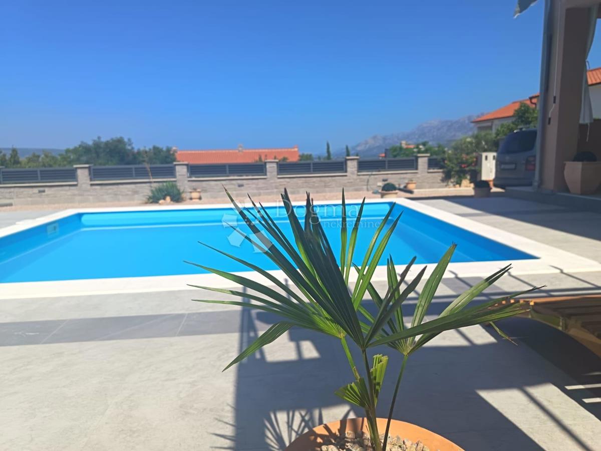 Casa Rovanjska, Jasenice, 140m2