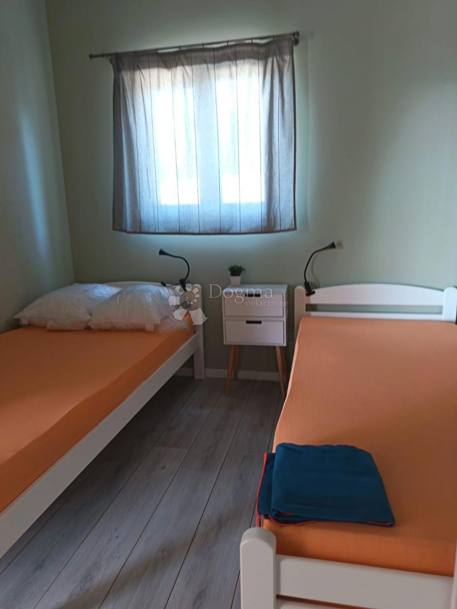 Casa Rovanjska, Jasenice, 140m2