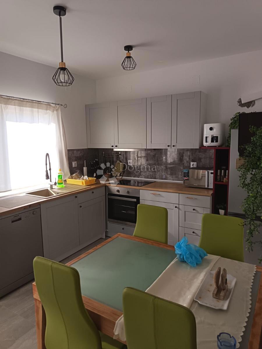 Casa Rovanjska, Jasenice, 140m2