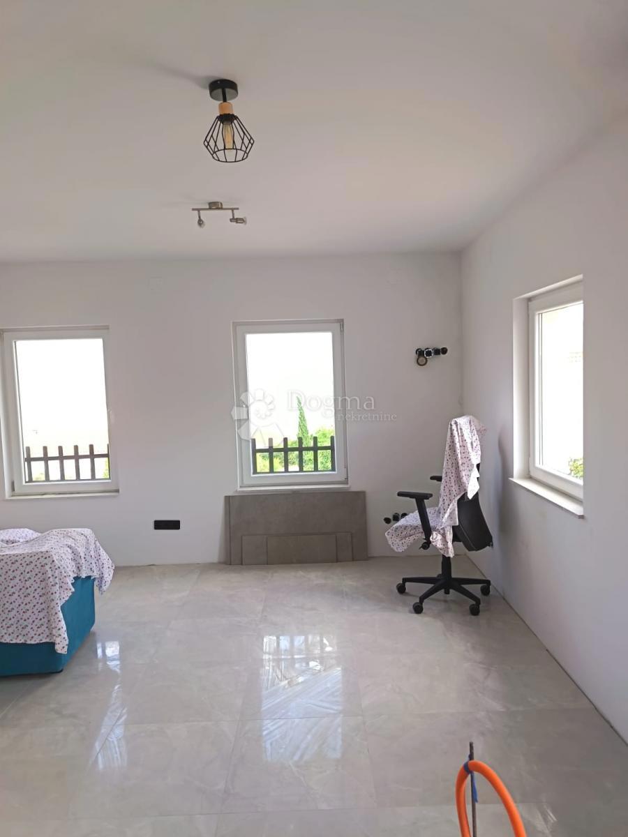 Casa Rovanjska, Jasenice, 140m2