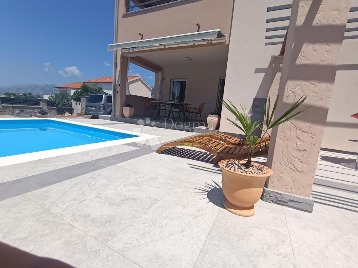 Casa Rovanjska, Jasenice, 140m2