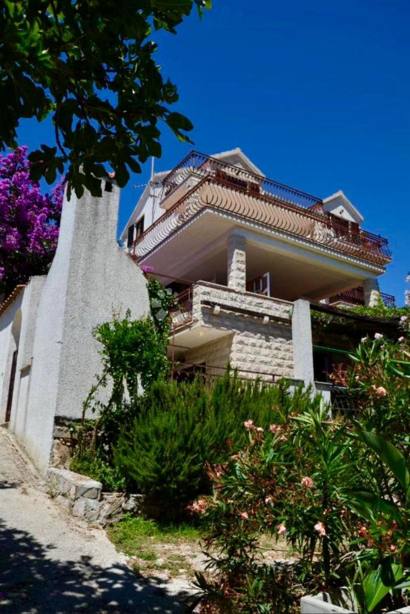 Casa Milna, 394,30m2