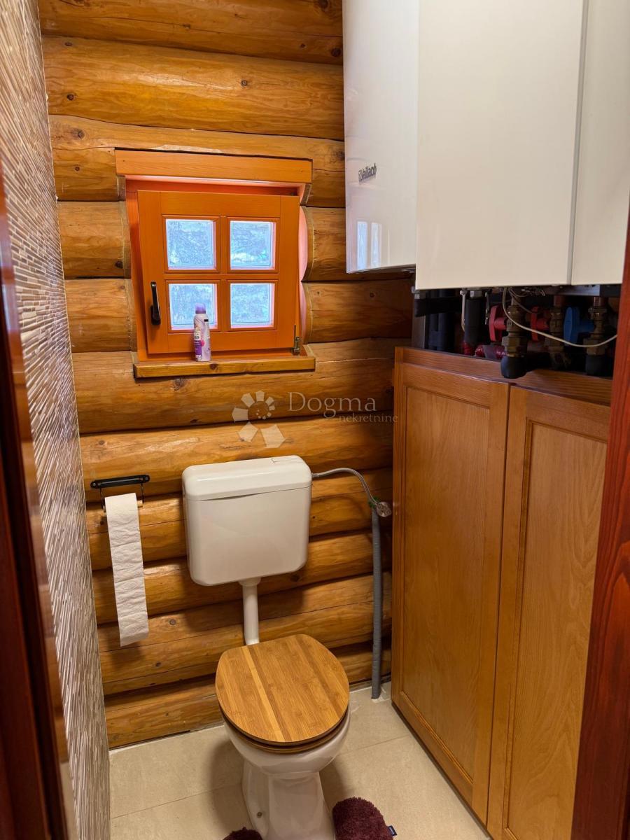 Locale commerciale Selnik, Maruševec, 670m2