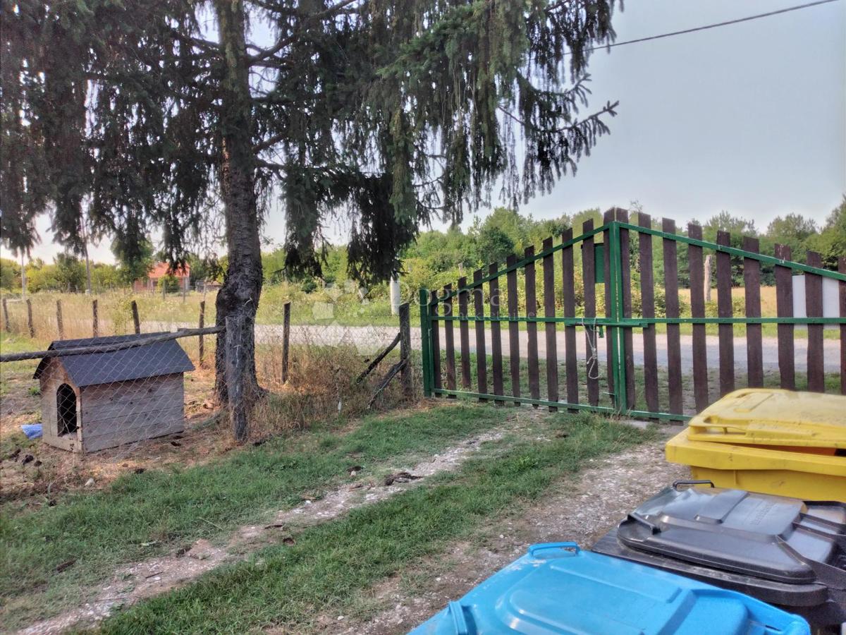 Casa Donji Hrastovac, Sunja, 144m2