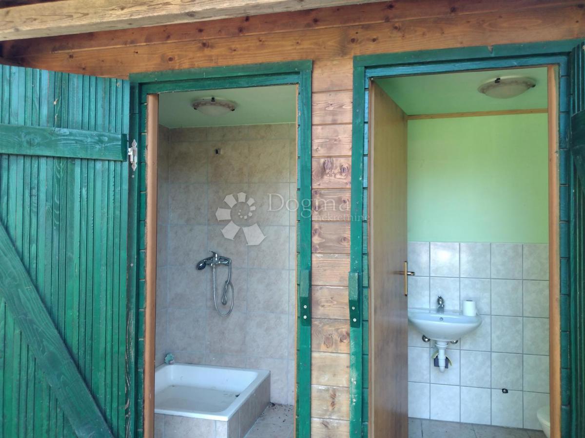 Casa Donji Hrastovac, Sunja, 144m2