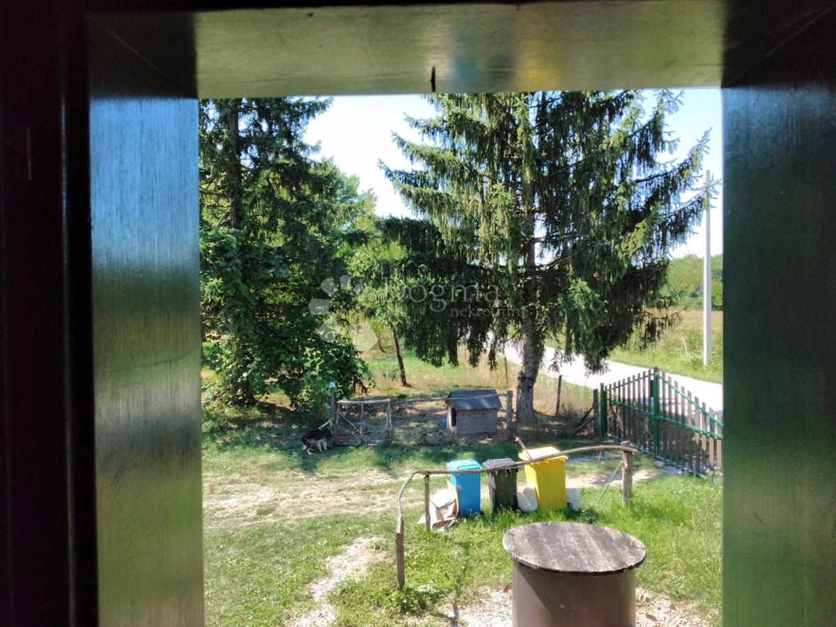 Casa Donji Hrastovac, Sunja, 144m2