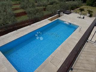 Allogio Kaštel, Buje, 107m2