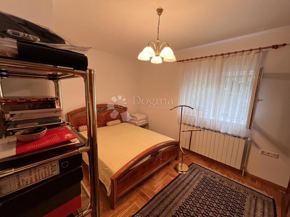 Casa Susedgrad, Podsused - Vrapče, 313m2