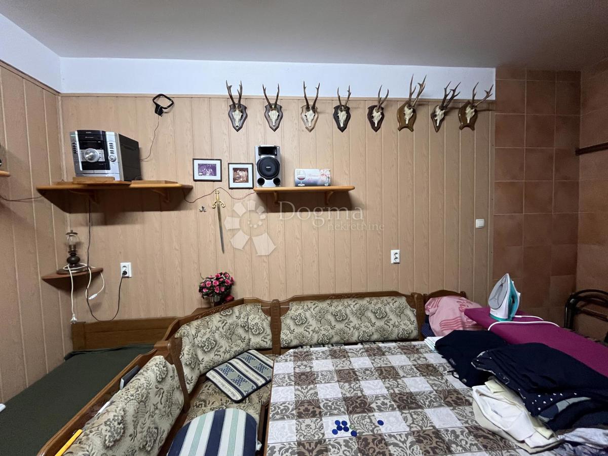 Casa Susedgrad, Podsused - Vrapče, 313m2