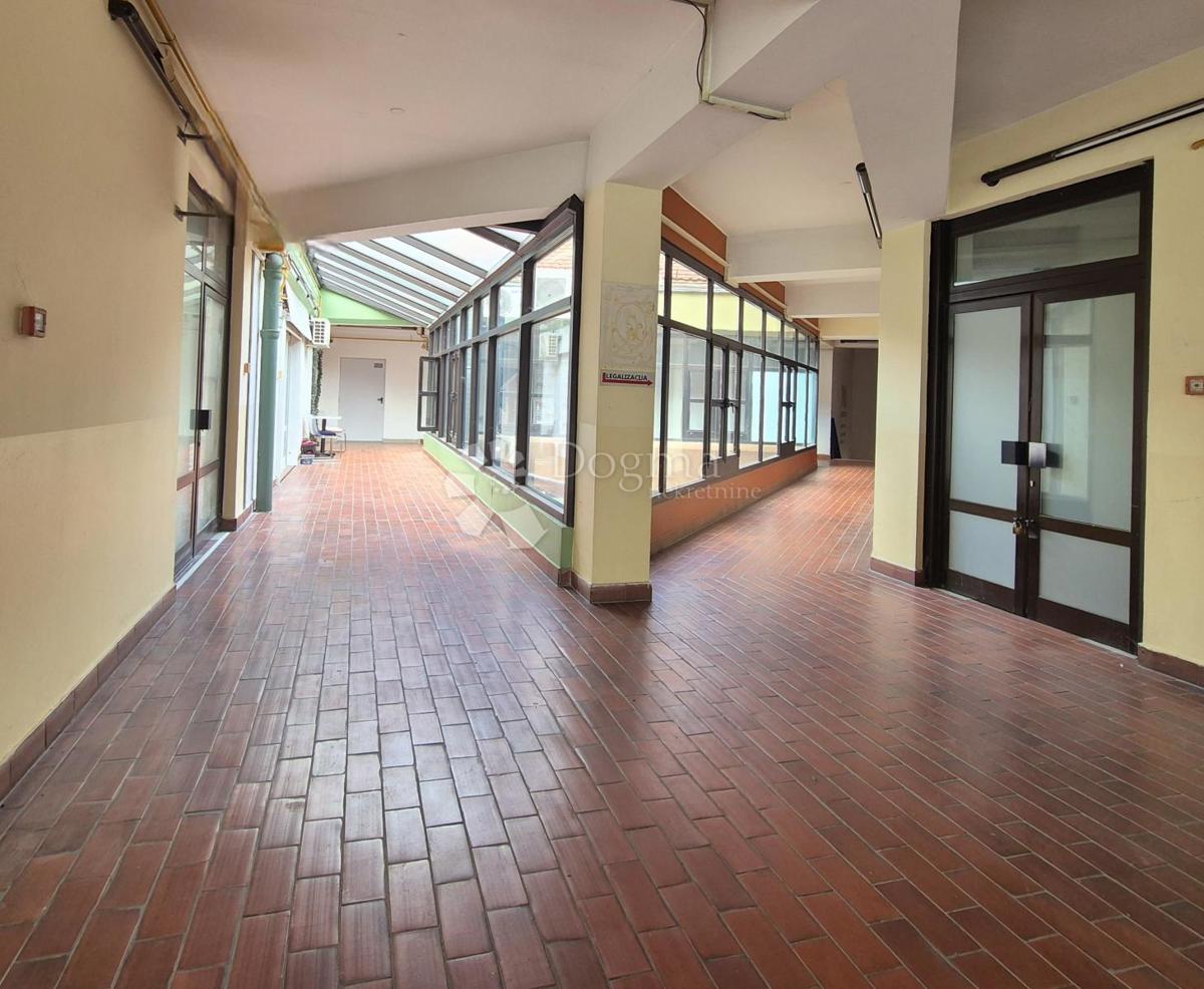 Locale commerciale Centar, Požega, 61,28m2