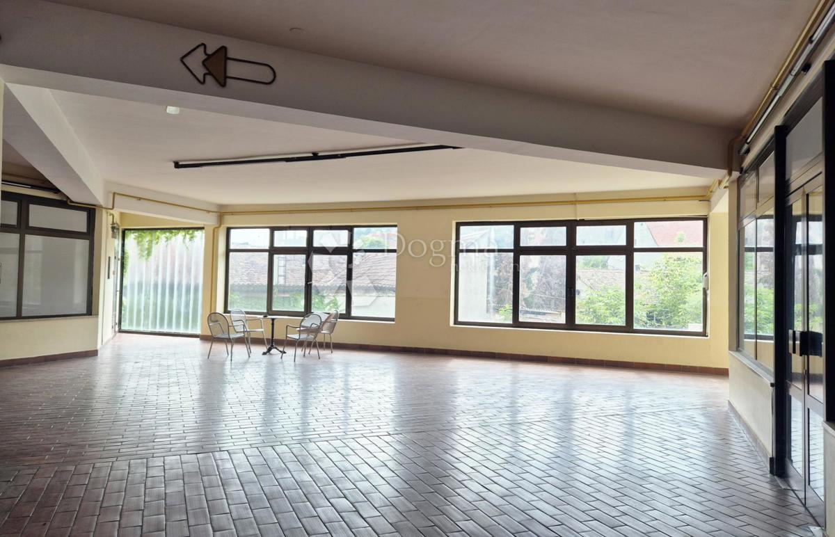 Locale commerciale Centar, Požega, 61,28m2
