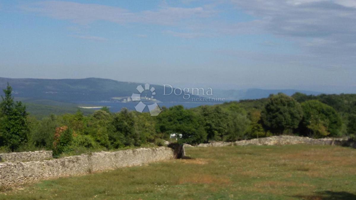 Terreno edificabile Kavran, Marčana, 1.409m2