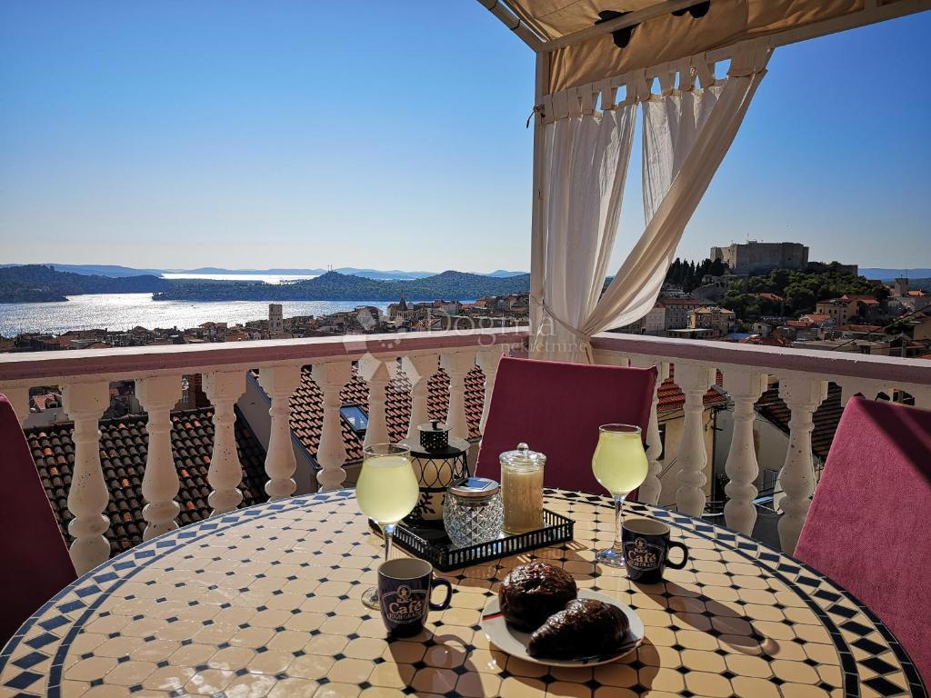 Allogio Grad, Šibenik, 116m2