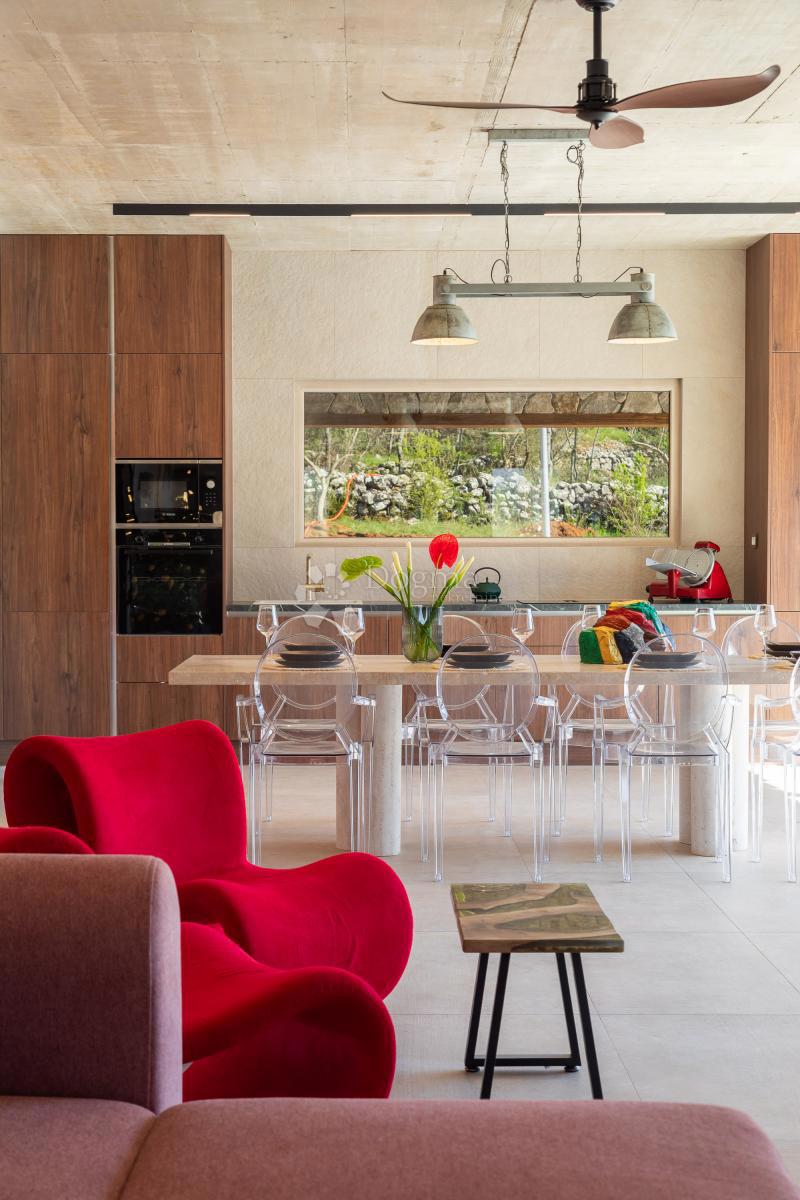 Casa Prisoje, Dicmo, 240m2