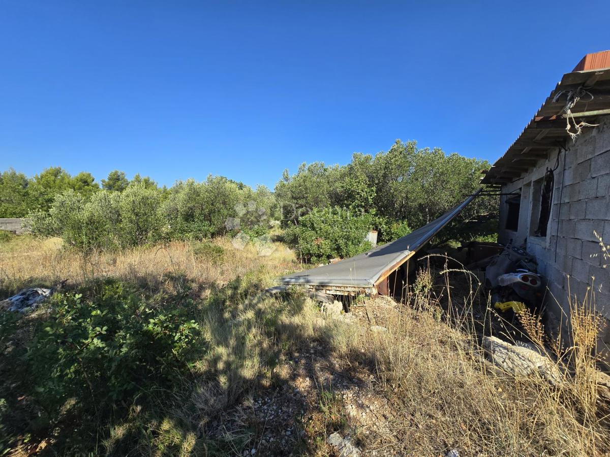 Terreno edificabile Tribunj, 1.037m2