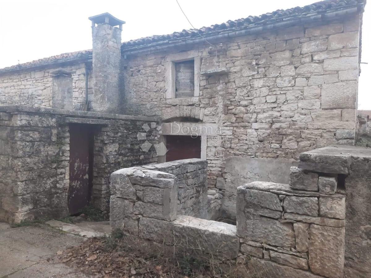 Una storia di pietra da ristrutturare!